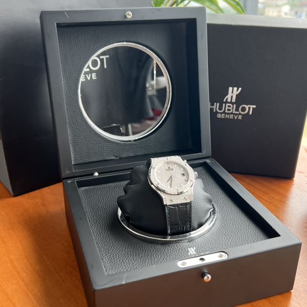 ウブロコピー時計全体デザイン